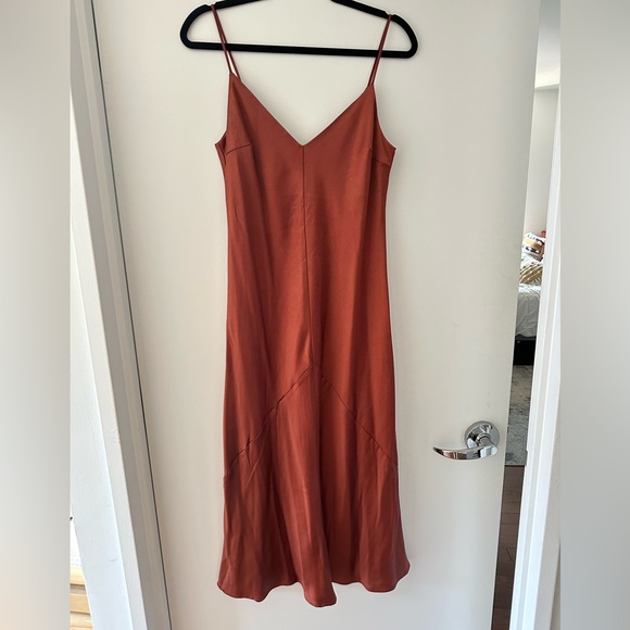 Line & Dot - Dolly Midi Dress in Rust - Size L - Picture 2 of 5